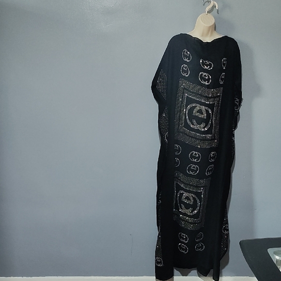 Black Kaftan with Silver Jeweled Accents Designs - Picture 7 of 17